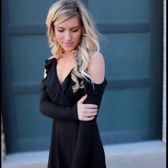 Last 1 Medium Romantic Ruffled Cold Shoulder Dress - Picture 2 of 8